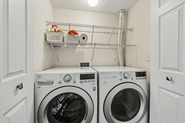 7965 Shadow Oak Drive, North Charleston, SC 29406