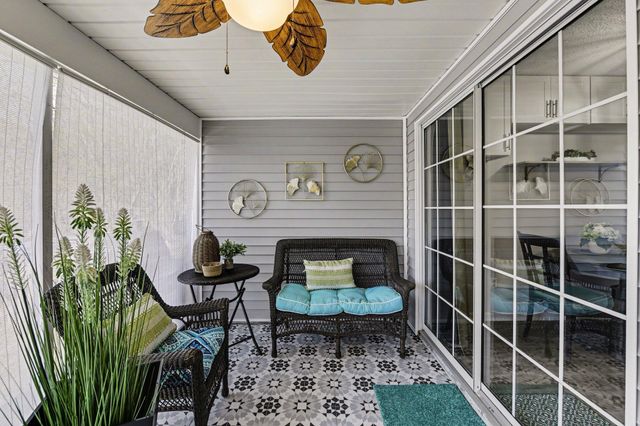 7965 Shadow Oak Drive, North Charleston, SC 29406