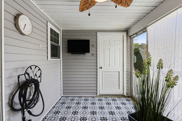 7965 Shadow Oak Drive, North Charleston, SC 29406