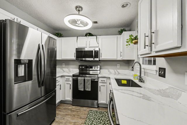 7965 Shadow Oak Drive, North Charleston, SC 29406