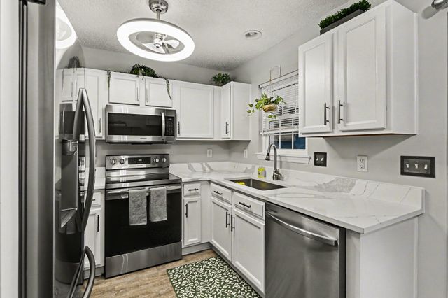 7965 Shadow Oak Drive, North Charleston, SC 29406