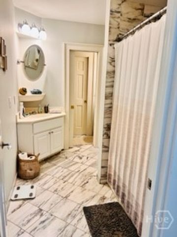 227 W Broughton Street 3, Savannah, GA 31401