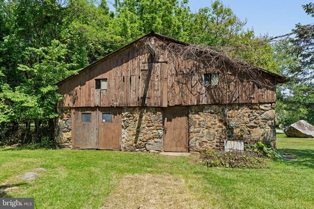 3171 FOULK RD, Garnet Valley, PA 19060