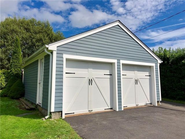 673 Aquidneck Avenue, Middletown, RI 02842