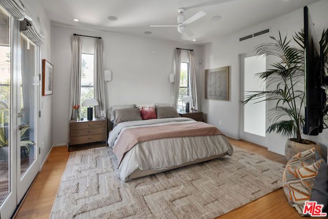 8735 Dorrington Avenue, West Hollywood, CA 90048