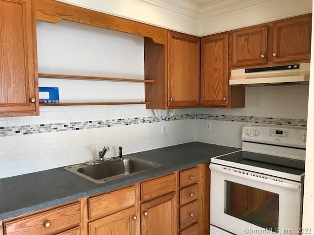 539 Maple Avenue B, Cheshire, CT 06410