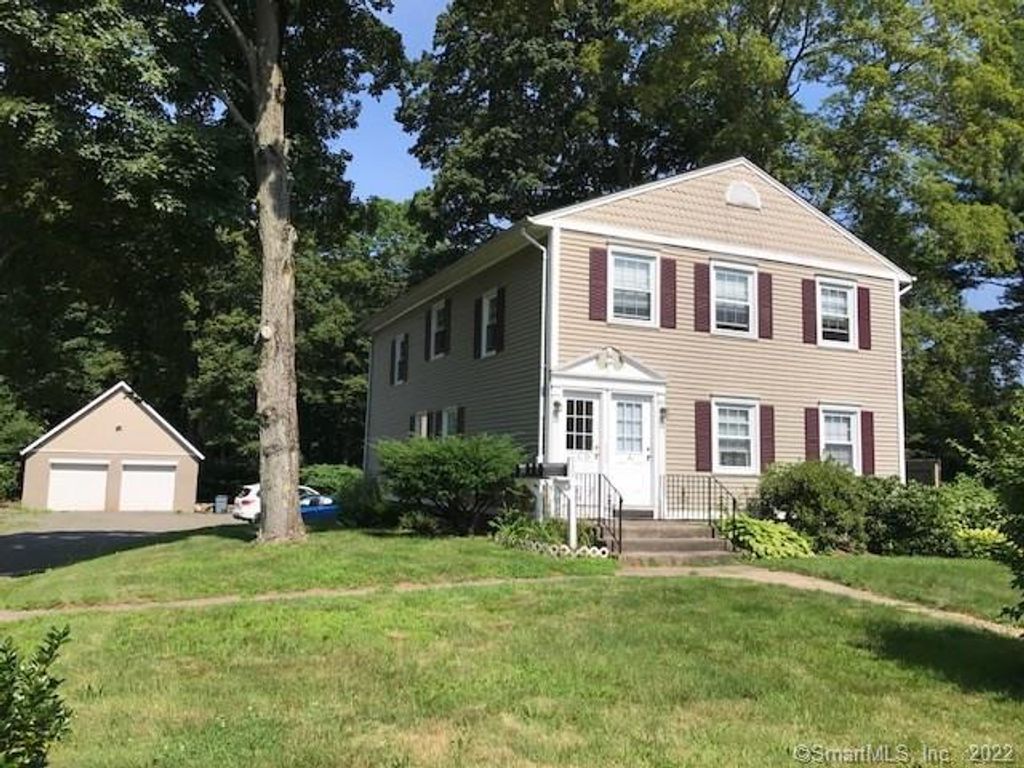 539 Maple Avenue B, Cheshire, CT 06410