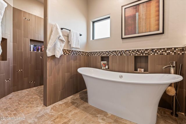 12072 N Portico Place, Oro Valley, AZ 85755