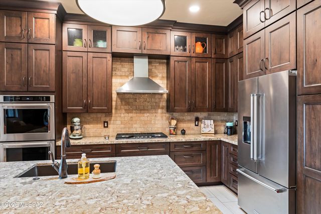 12072 N Portico Place, Oro Valley, AZ 85755