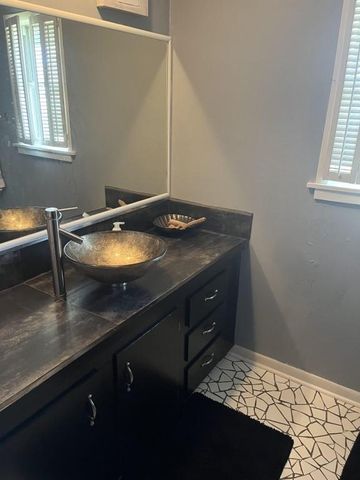 133 Indian Hill Drive, Palacios, TX 77465