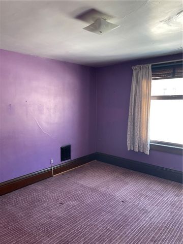 832 Thompson, Donora, PA 15033