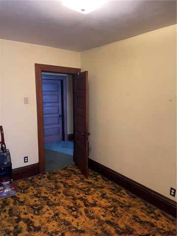 832 Thompson, Donora, PA 15033