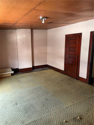 832 Thompson, Donora, PA 15033