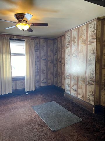 832 Thompson, Donora, PA 15033