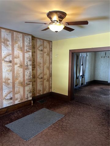 832 Thompson, Donora, PA 15033