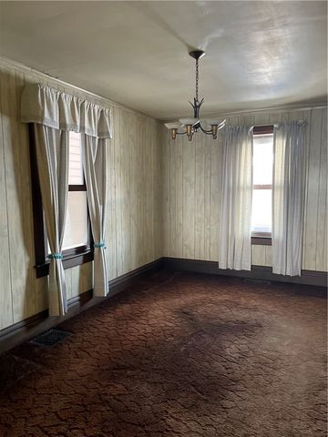 832 Thompson, Donora, PA 15033