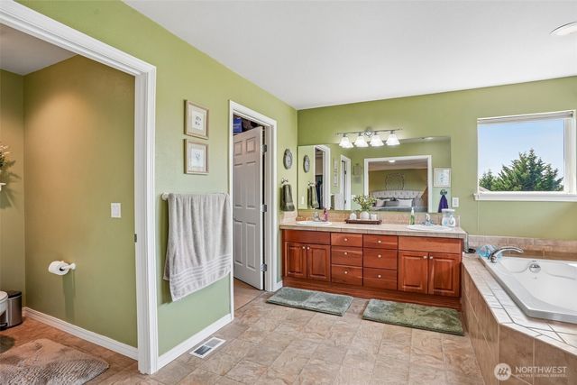 22301 73rd Street E, Buckley, WA 98321