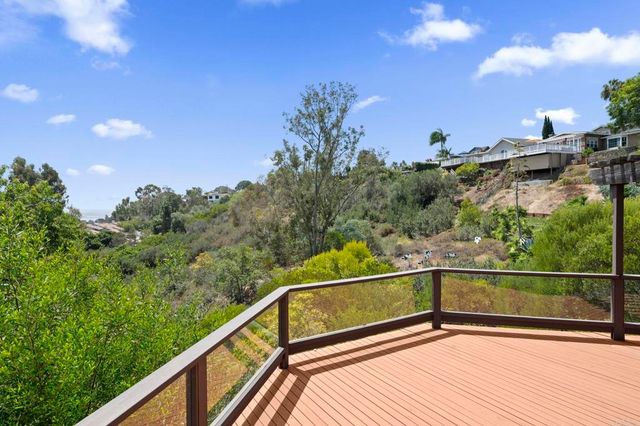 5860 Cactus Way, La Jolla, CA 92037