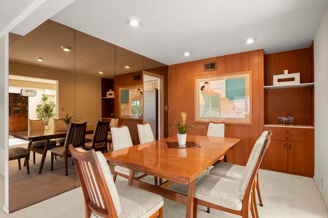 5860 Cactus Way, La Jolla, CA 92037