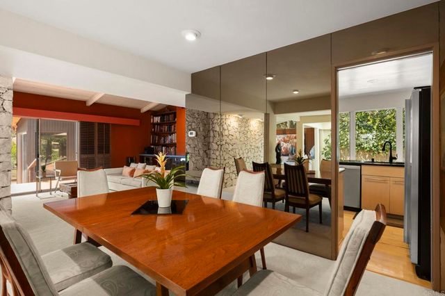 5860 Cactus Way, La Jolla, CA 92037