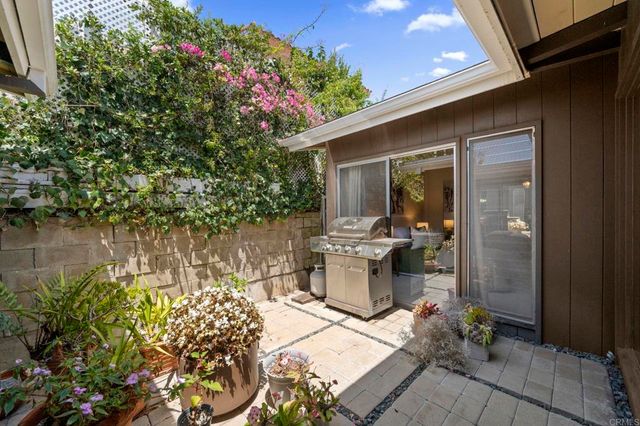 5860 Cactus Way, La Jolla, CA 92037