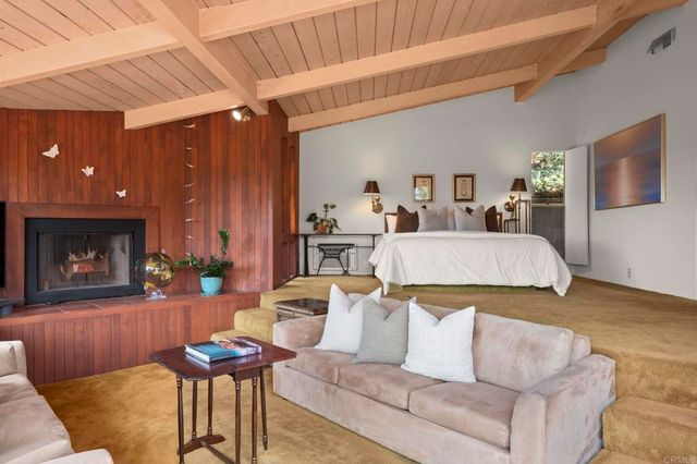 5860 Cactus Way, La Jolla, CA 92037