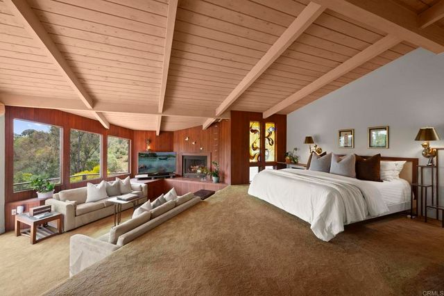 5860 Cactus Way, La Jolla, CA 92037