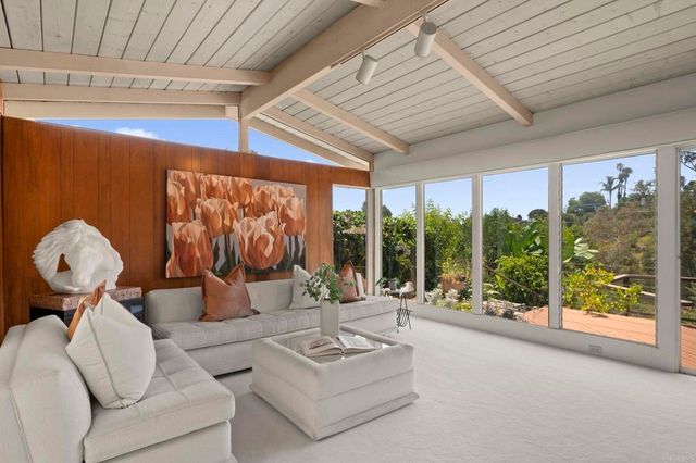 5860 Cactus Way, La Jolla, CA 92037