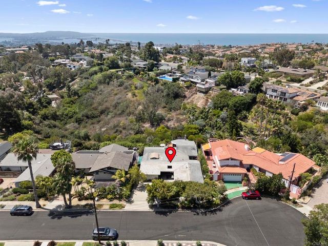 5860 Cactus Way, La Jolla, CA 92037