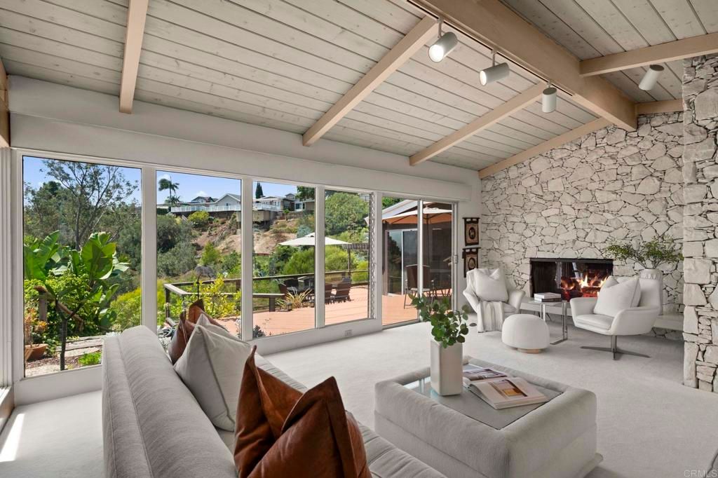 5860 Cactus Way, La Jolla, CA 92037