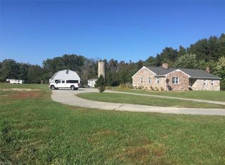 203 Hansford LN, Seaford, VA 23696