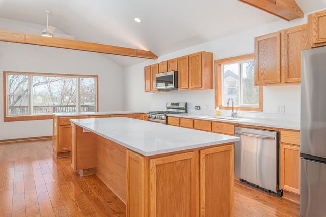 39763 N Rena Avenue, Antioch, IL 60002