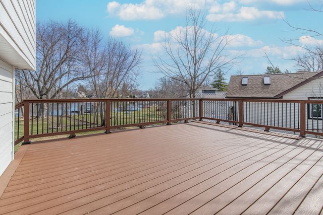 39763 N Rena Avenue, Antioch, IL 60002