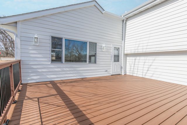 39763 N Rena Avenue, Antioch, IL 60002