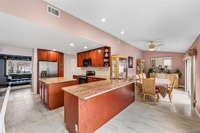 3634 Summer Drive, Wantagh, NY 11793