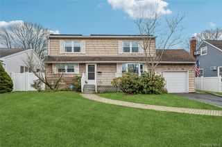 3634 Summer Drive, Wantagh, NY 11793