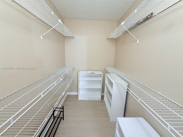 9352 S Belfort Cir 109, Tamarac, FL 33321