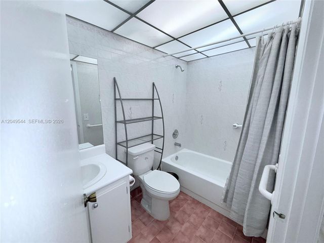 9352 S Belfort Cir 109, Tamarac, FL 33321