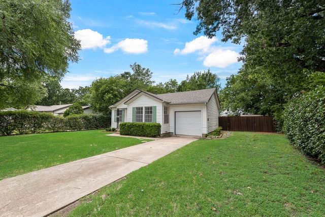 1223 Casa Vale Drive, Dallas, TX 75218