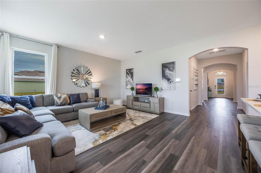 Image 18 of property listing at 2006 WALNUT CREEK DRIVE, Kissimmee, FL 34744