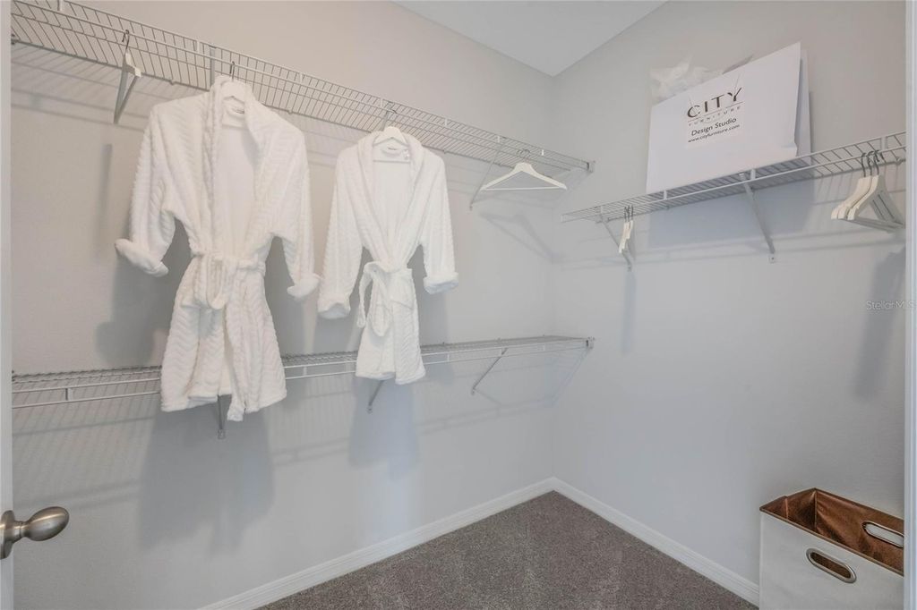 Image 25 of property listing at 2006 WALNUT CREEK DRIVE, Kissimmee, FL 34744