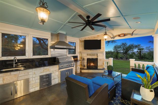 17700 N Rim DR, Leander, TX 78641