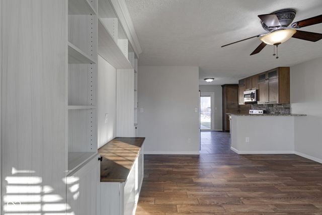 1536 Rolling Ridge Drive, Noblesville, IN 46060