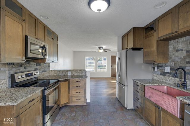 1536 Rolling Ridge Drive, Noblesville, IN 46060