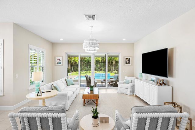 13406 Plaza Del Sol Court, Delray Beach, FL 33446