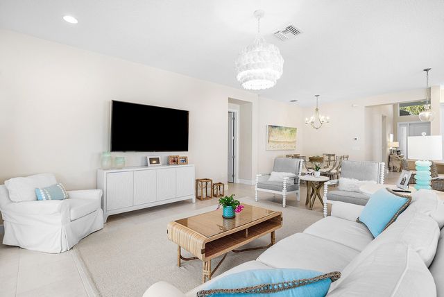 13406 Plaza Del Sol Court, Delray Beach, FL 33446