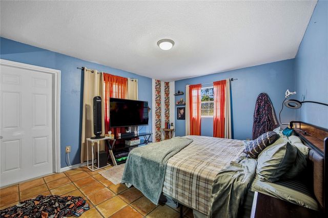 7803 SE US HIGHWAY 301, Hawthorne, FL 32640