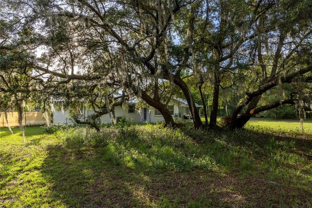 7803 SE US HIGHWAY 301, Hawthorne, FL 32640