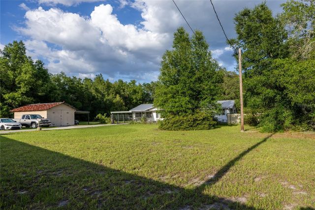 7803 SE US HIGHWAY 301, Hawthorne, FL 32640