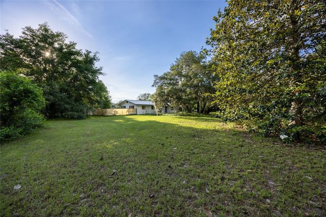 7803 SE US HIGHWAY 301, Hawthorne, FL 32640
